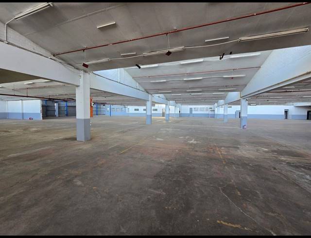 3,762M² WAREHOUSE TO LET IN BENROSE